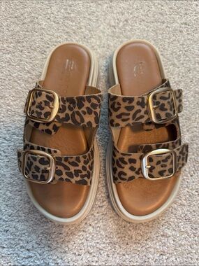 Simona Rossi Leopard Sandals